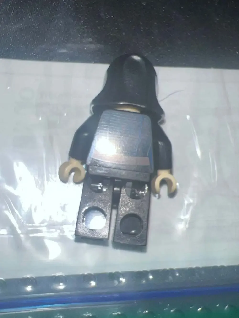LEGO Star Wars Barriss Offee Minifigure (SW0269) with Black Hood - Picture 4 of 4